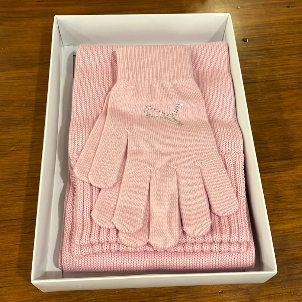 Puma Winter Gloves and Scarf Gift Set pink style “Diamond” new Women’s Small